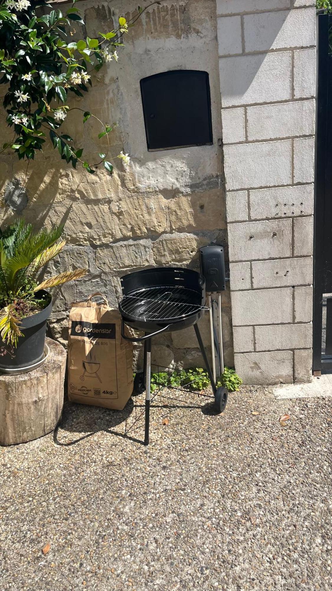 Méry-sur-Oise Mini Studio Et Espace Exterieur מראה חיצוני תמונה
