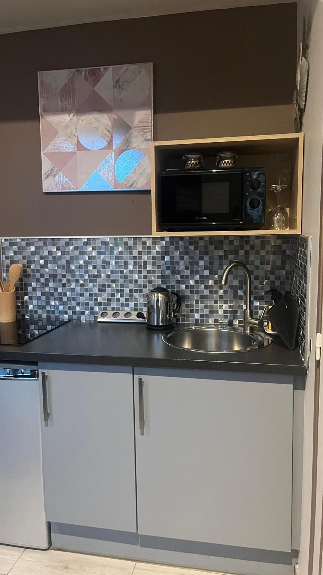 Méry-sur-Oise Mini Studio Et Espace Exterieur מראה חיצוני תמונה