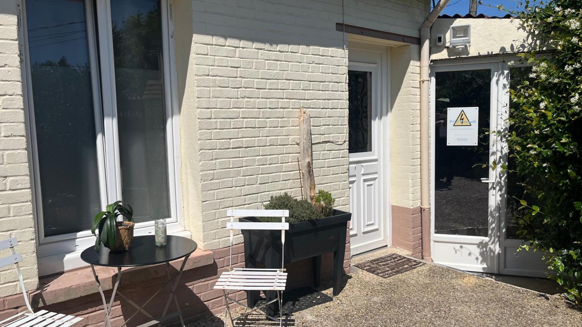 Méry-sur-Oise Mini Studio Et Espace Exterieur מראה חיצוני תמונה